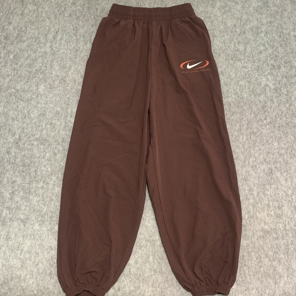 Nike Swoosh Woven Parachute Nylon Sweatpants Earth Brown Women's Size S